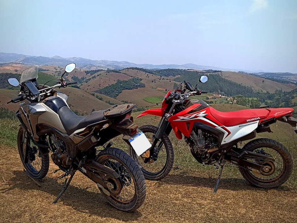 Honda XR 300L Tornado vs XRE 300