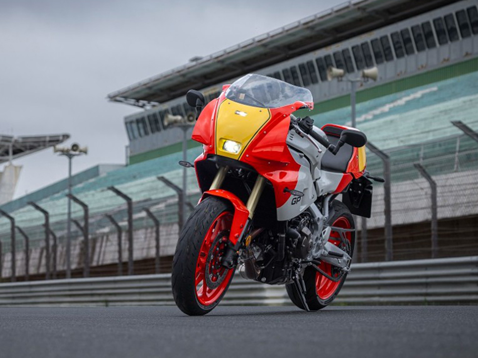 Yamaha XSR900 GP The Riders