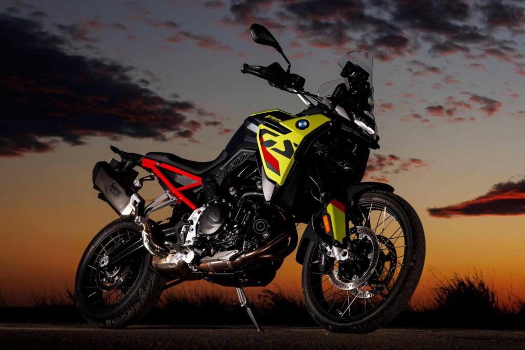 BMW F900GS