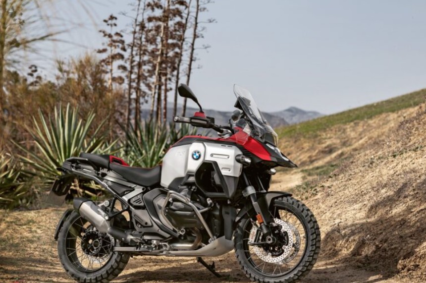 Yamaha Tenere 700 e BMW GS 1300 Adventure