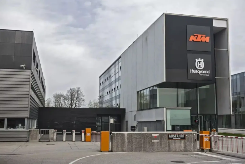 fundição de metal da KTM pede falência