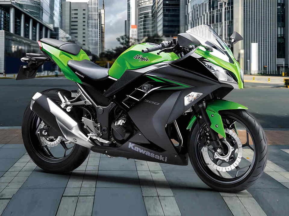 Kawasaki Ninja 300 2025