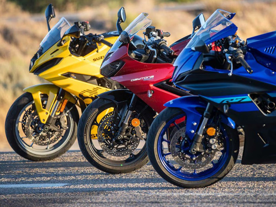 Suzuki GSX-8R vs Triumph Daytona 660 vs Yamaha YZF-R7