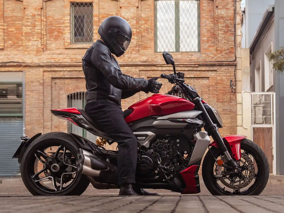 Ducati XDiavel V4