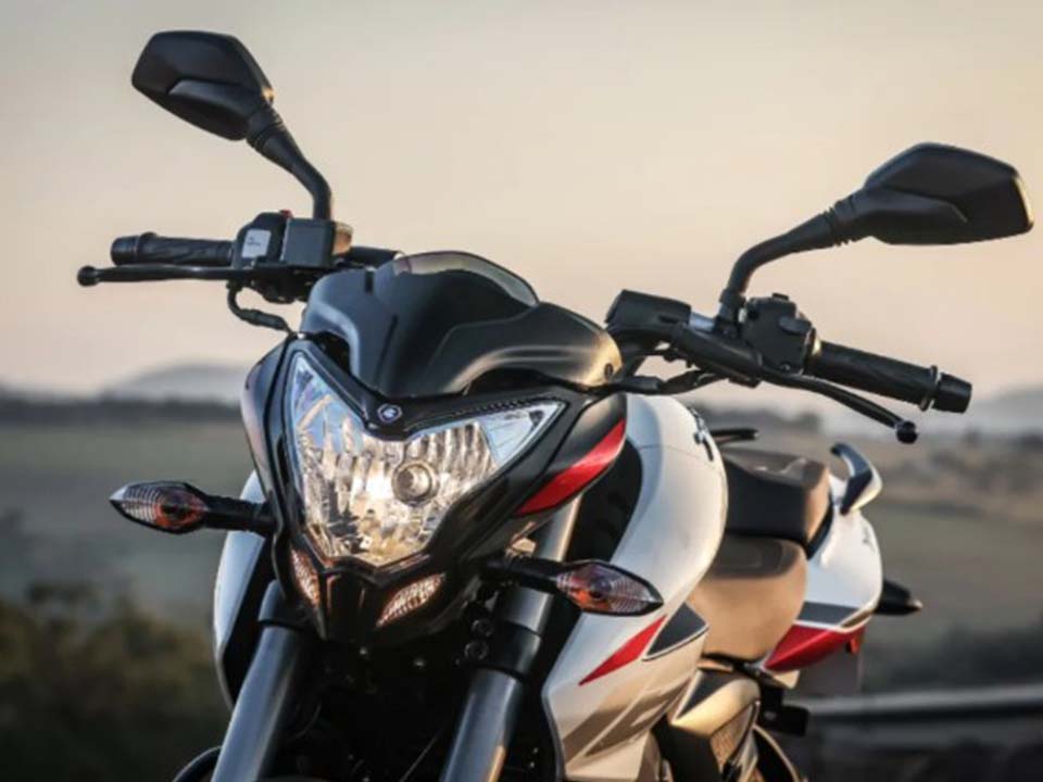 Bajaj Dominar 160 2025