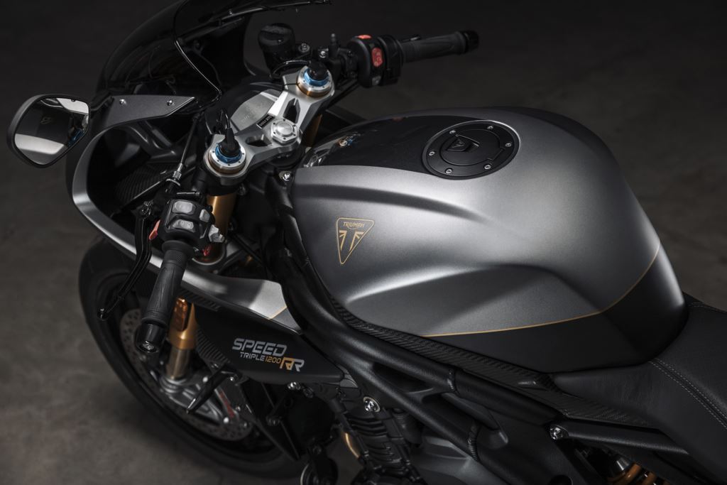 Triumph Speed Triple 1200 RR Breitling