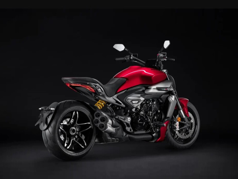 Ducati XDiavel V4