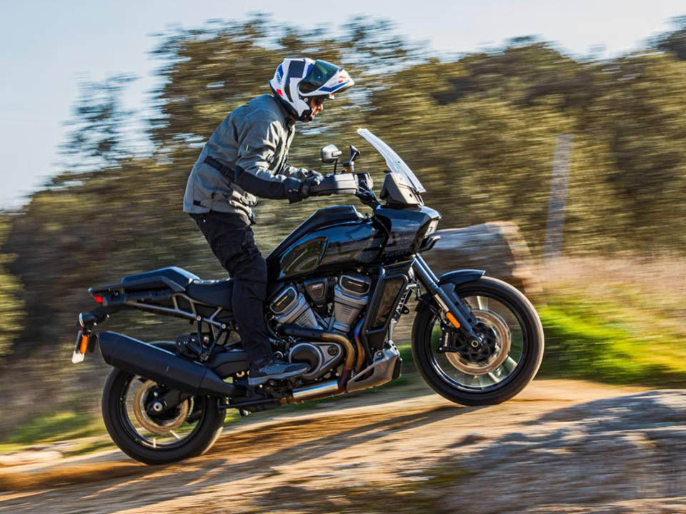 teste da Harley-Davidson Pan America 1250